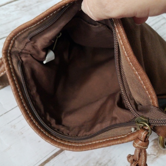 Chateau multicolored striped crossbody purse - Picture 7 of 8